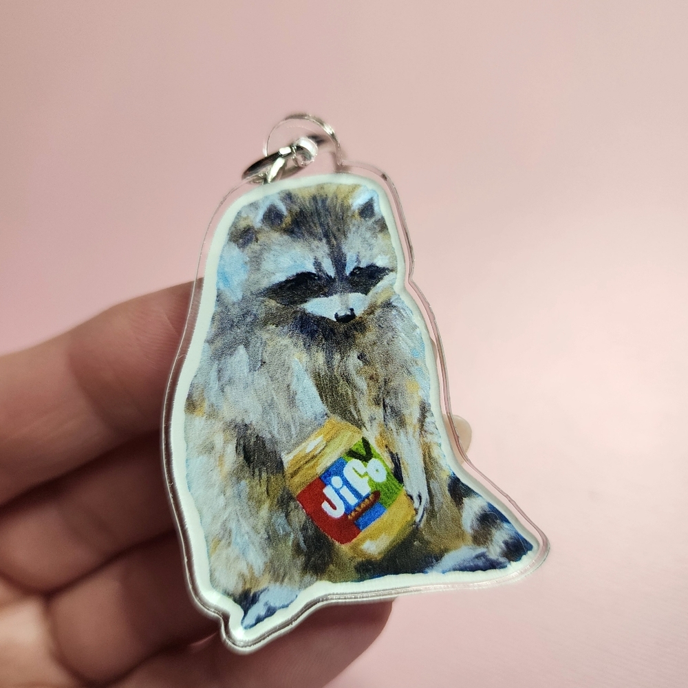 'Snackin' Boy' Raccoon Keychain